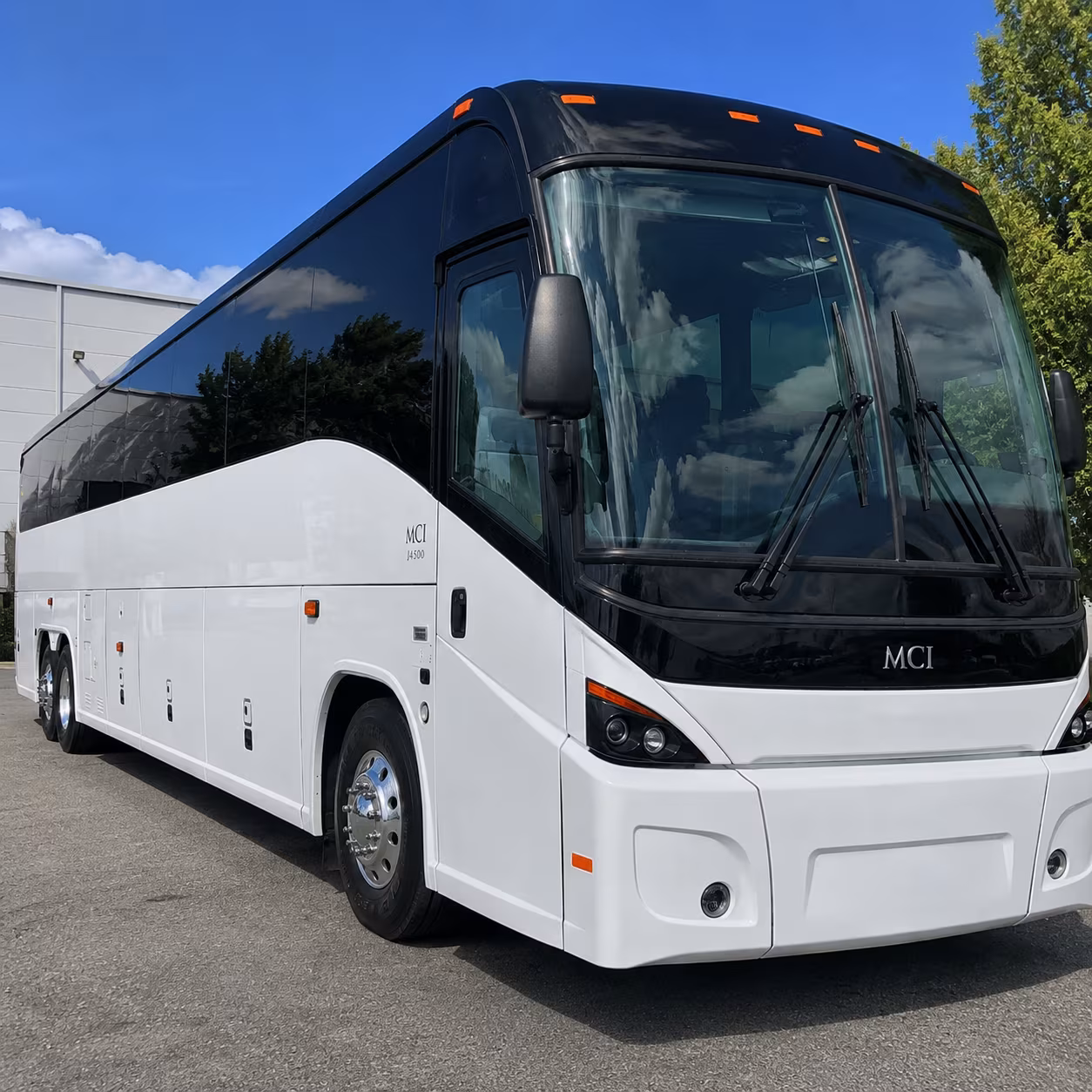 oakland international airport oak shuttle buses and group transfers